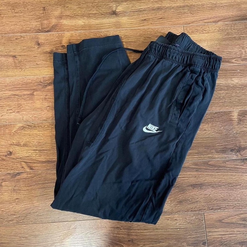 navy blue nike joggers